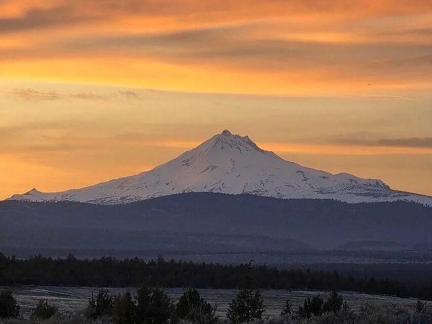 Discover the potential of this stunning 84-acre buildable parcel in the heart of Central Oregon! With breathtaking, unobstructed views and endless possibilities, this property is a rare find. Fully fenced and ideally suited as a horse property, it offers ample space for your equestrian dreams or other ventures.  The property comes equipped with a storage garage and a valuable utilities credit to get you started. With water and power conveniently located at the property corner and an approved septic evaluation on file, building your dream home or getaway has never been easier.  This truly remarkable piece of land invites you to create the lifestyle you've always imagined. All photos were taken at ground level, showcasing the genuine beauty of this unique opportunity.  Displayed address is only for directional purposes.