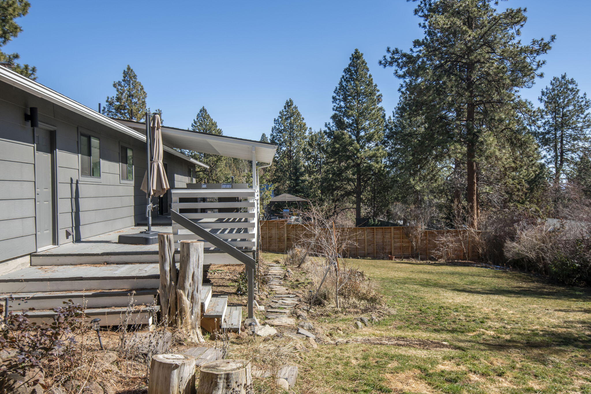 Pine West - Residential