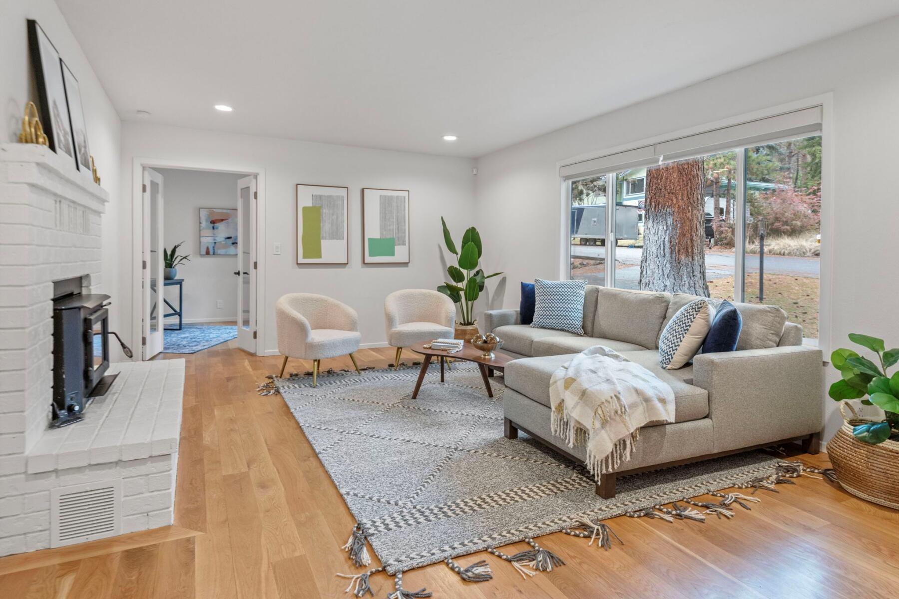 Pine West - Residential