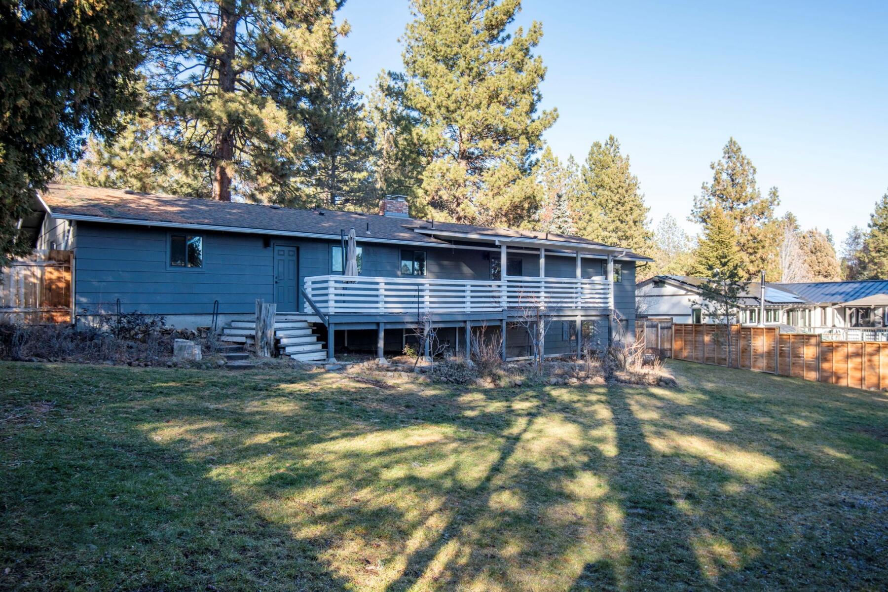 Pine West - Residential