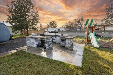 Tiny photo for 594 W Gregory Road, Central Point, OR 97502 (MLS # 220213594)