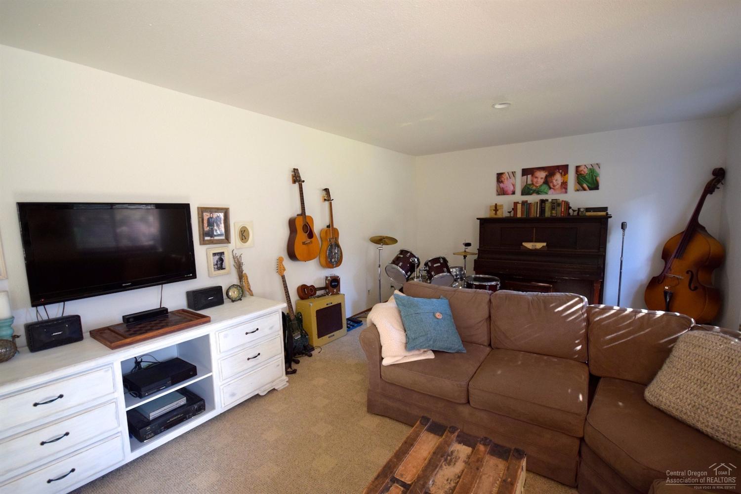 Lava Meadows - Residential