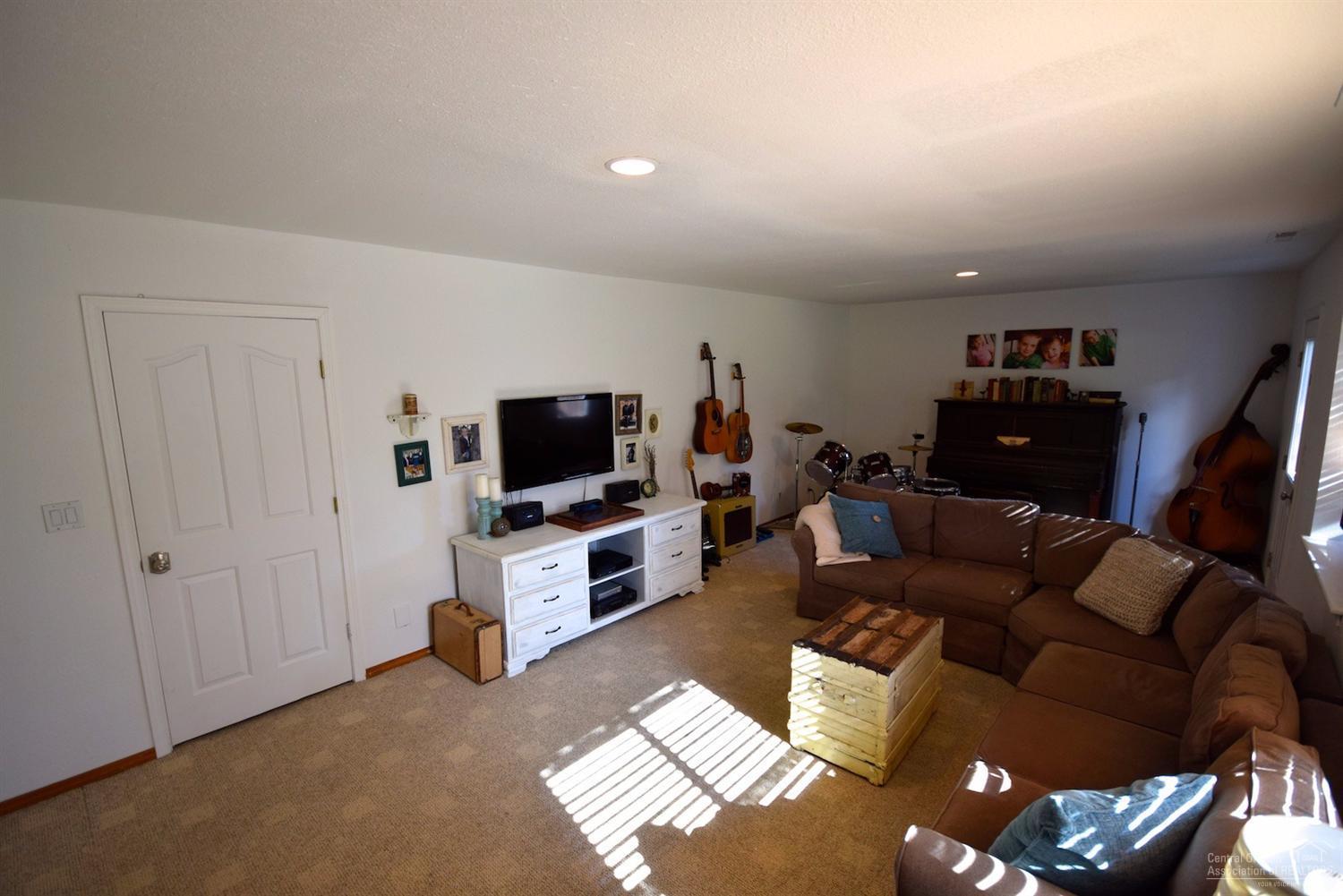 Lava Meadows - Residential