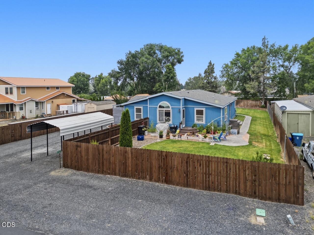 3737 NW Oak Avenue