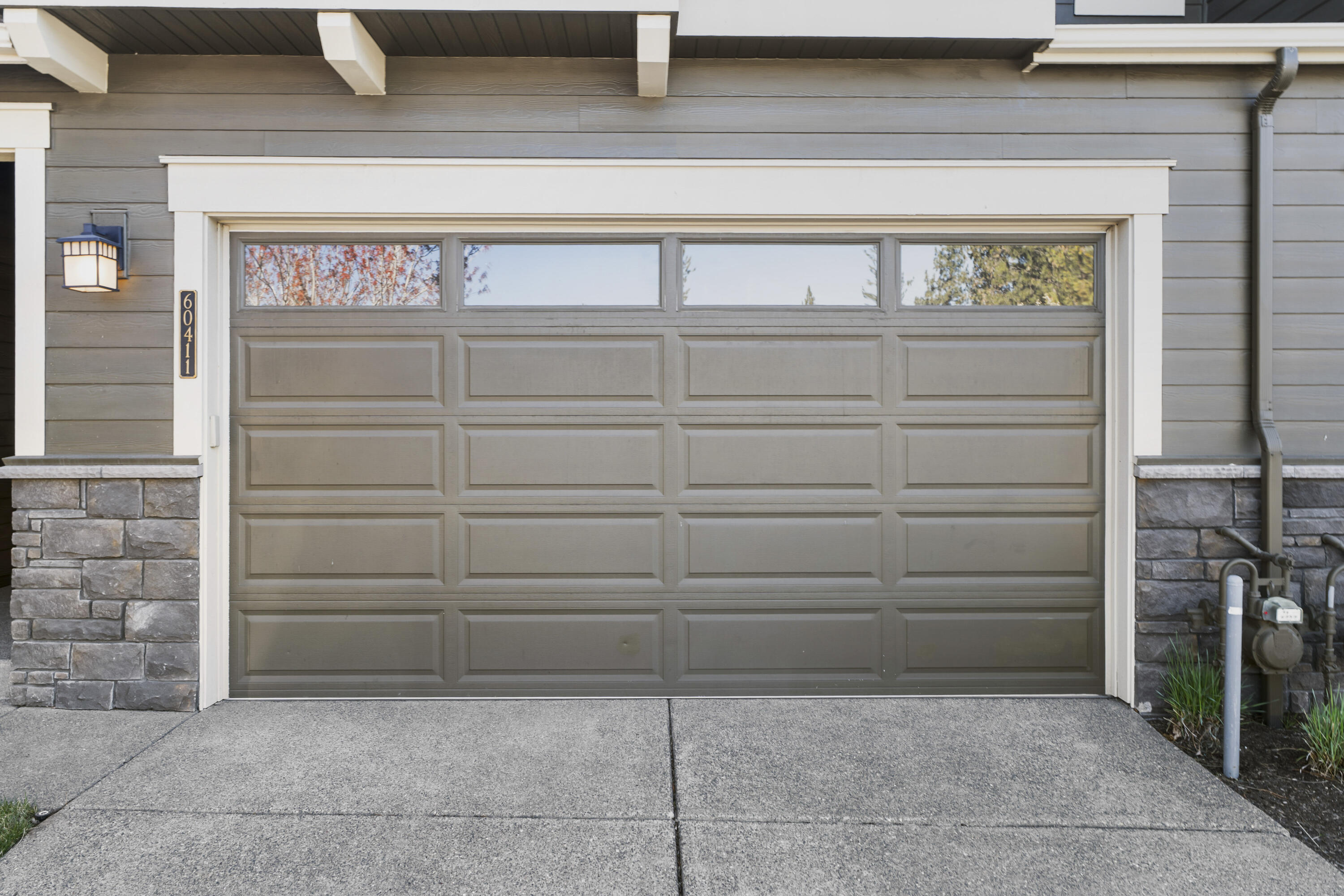 60411 Hedgewood Lane