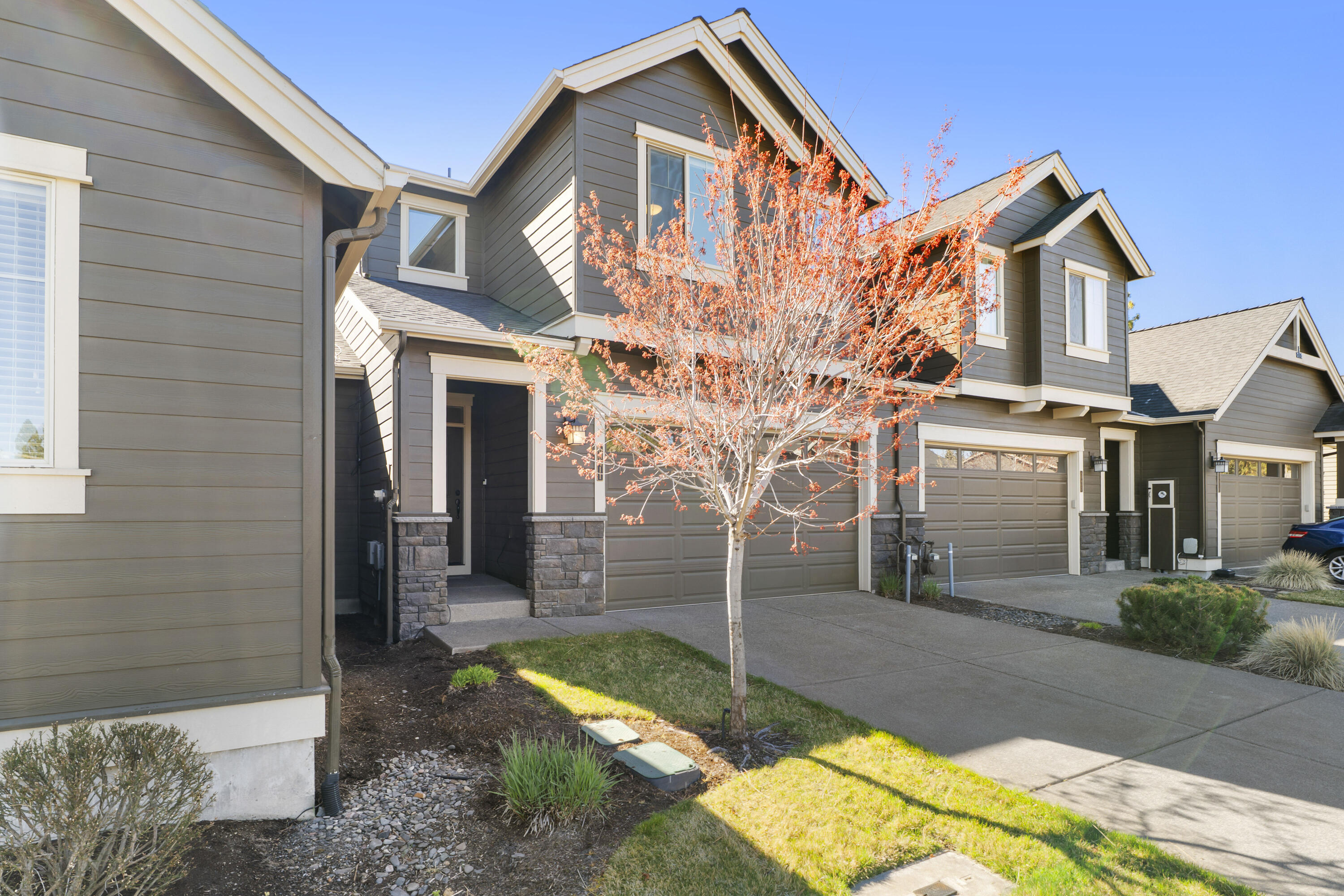 60411 Hedgewood Lane