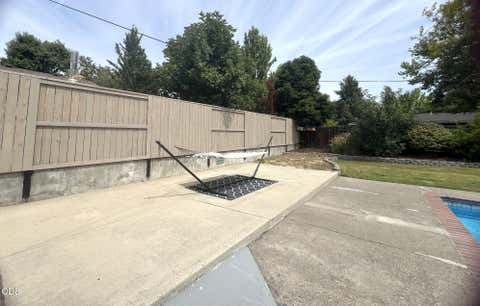 Tiny photo for 349 Lindero AVE, Medford, OR 97504 (MLS # 220227095)