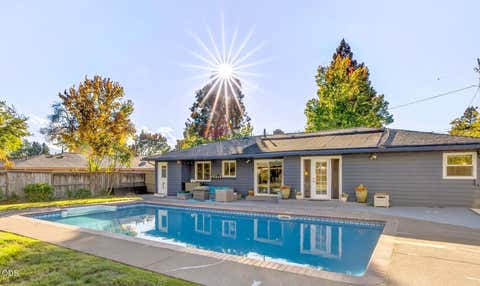 Tiny photo for 349 Lindero AVE, Medford, OR 97504 (MLS # 220227095)