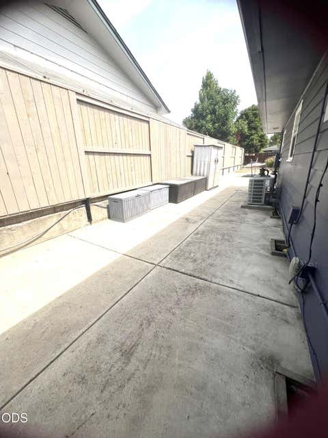 Tiny photo for 349 Lindero AVE, Medford, OR 97504 (MLS # 220227095)
