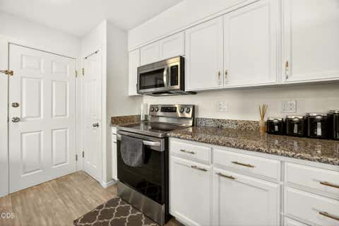 Tiny photo for 349 Lindero AVE, Medford, OR 97504 (MLS # 220227095)