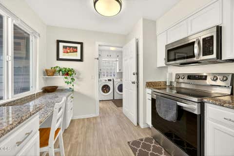 Tiny photo for 349 Lindero AVE, Medford, OR 97504 (MLS # 220227095)