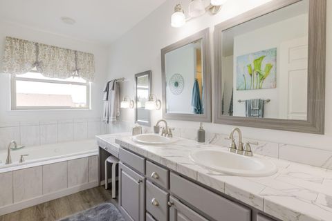 Tiny photo for 106 SE Cody Lane, Madras, OR 97741 (MLS # 220217245)