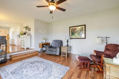 Tiny photo for 106 SE Cody Lane, Madras, OR 97741 (MLS # 220217245)