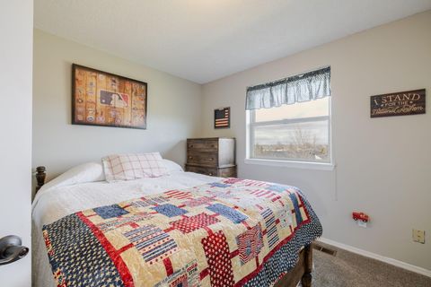 Tiny photo for 106 SE Cody Lane, Madras, OR 97741 (MLS # 220217245)