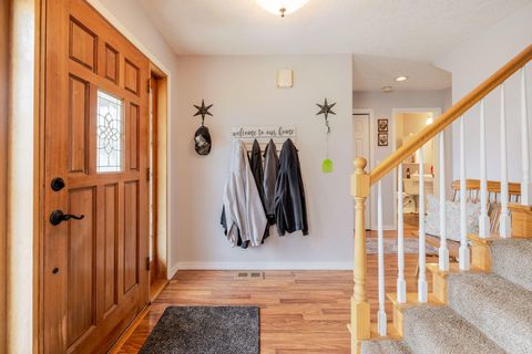 Tiny photo for 106 SE Cody Lane, Madras, OR 97741 (MLS # 220217245)