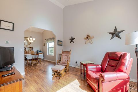 Tiny photo for 106 SE Cody Lane, Madras, OR 97741 (MLS # 220217245)