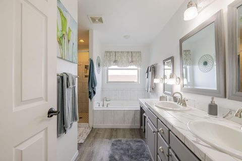 Tiny photo for 106 SE Cody Lane, Madras, OR 97741 (MLS # 220217245)