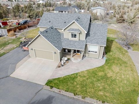 Photo of 106 SE Cody Lane, Madras, OR 97741 (MLS # 220217245)