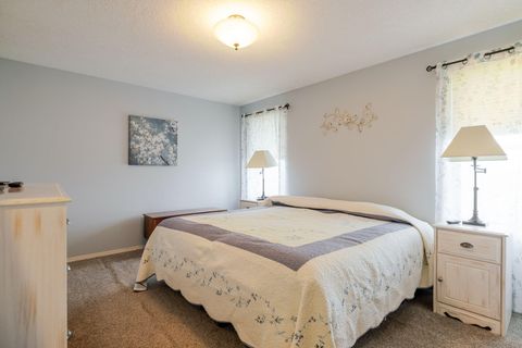 Tiny photo for 106 SE Cody Lane, Madras, OR 97741 (MLS # 220217245)