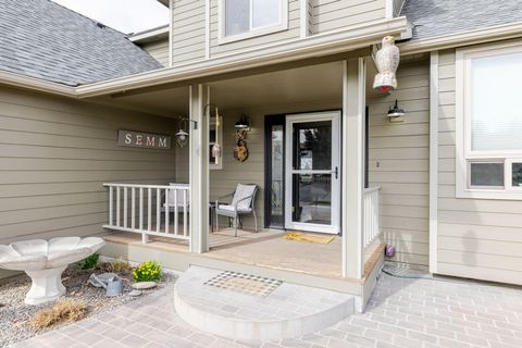 Tiny photo for 106 SE Cody Lane, Madras, OR 97741 (MLS # 220217245)