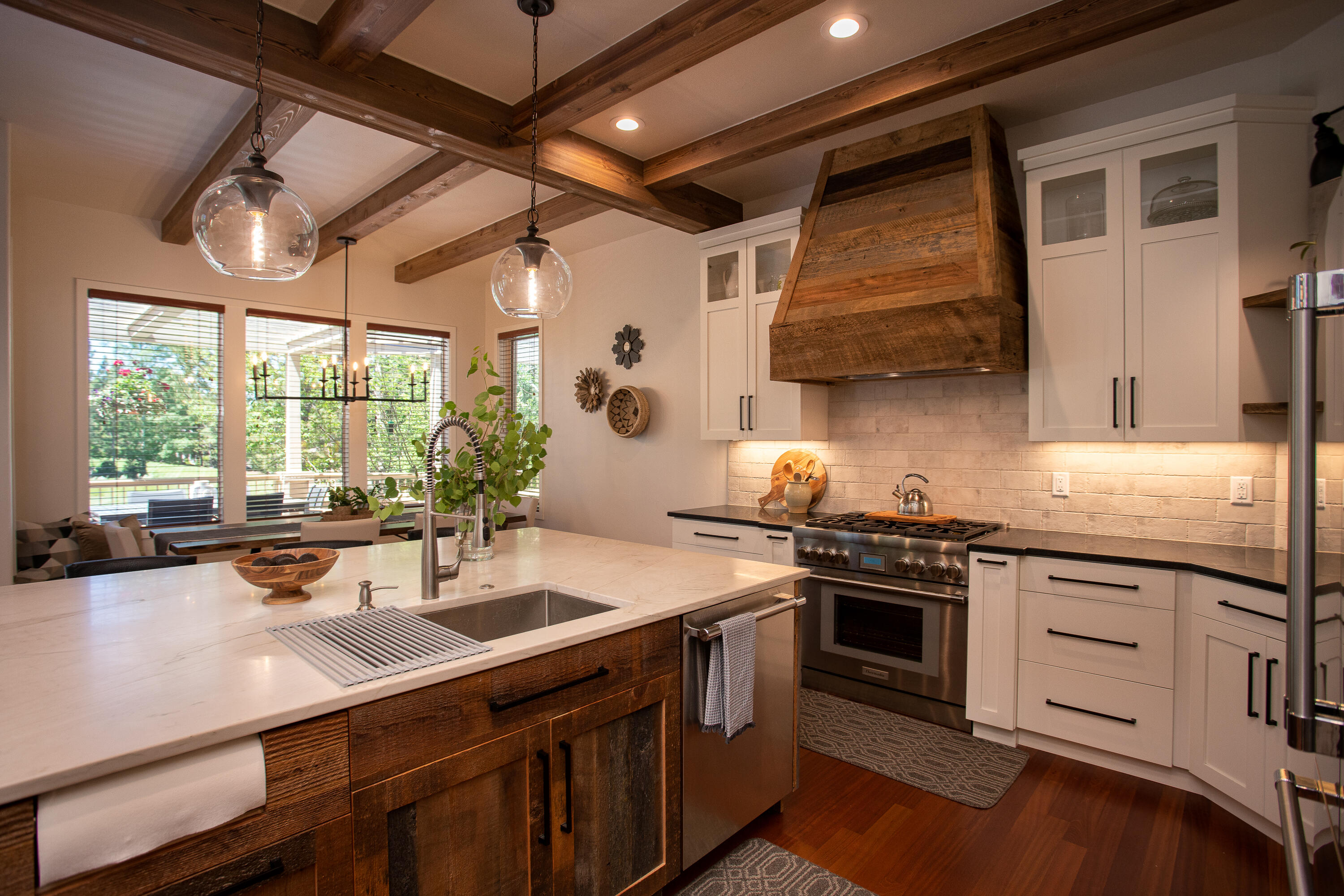 Broken Top - Residential