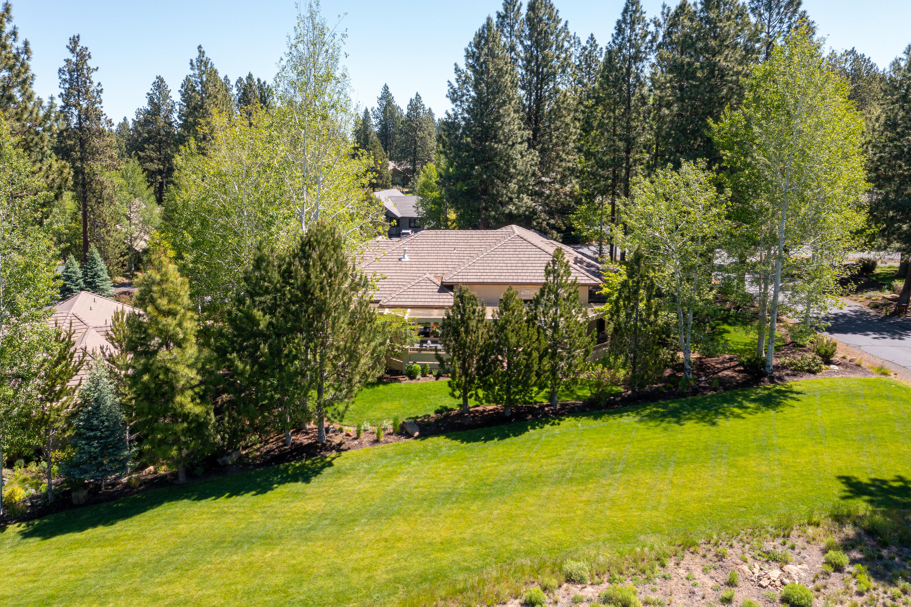 Broken Top - Residential