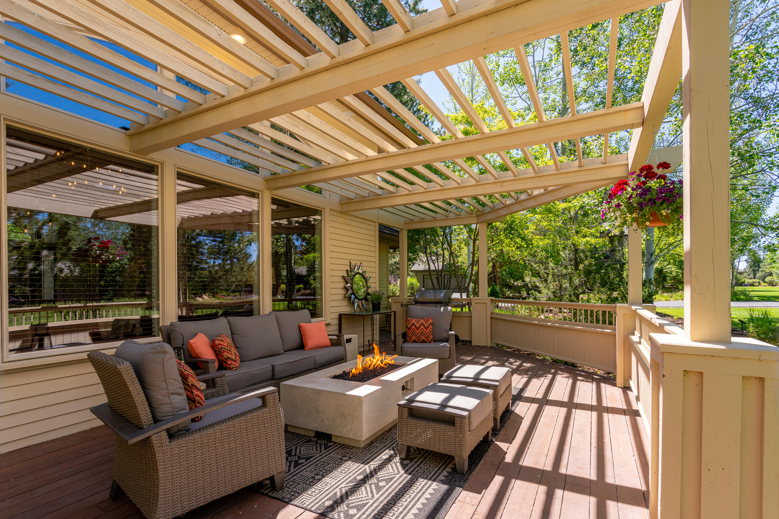 Broken Top - Residential