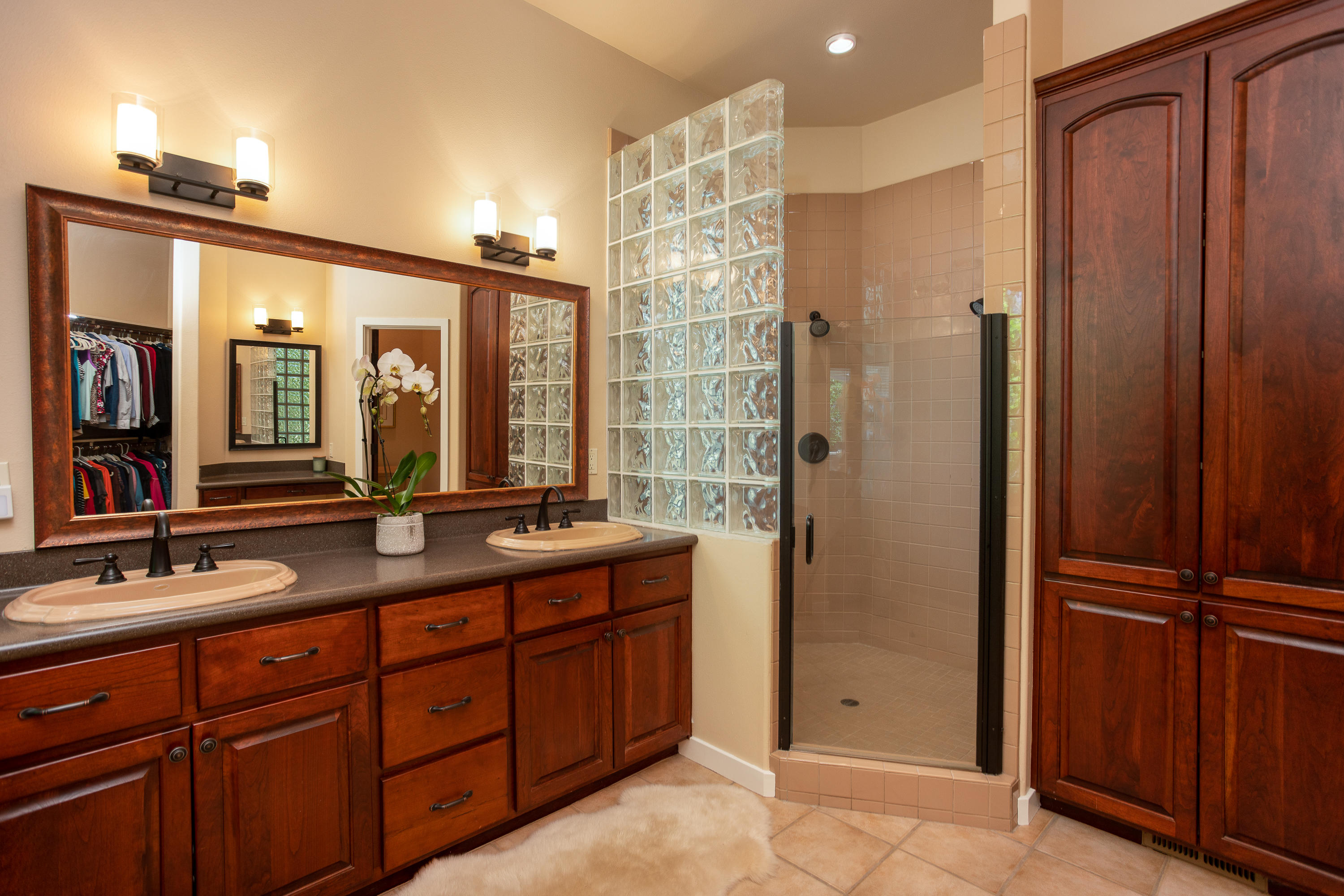 Broken Top - Residential