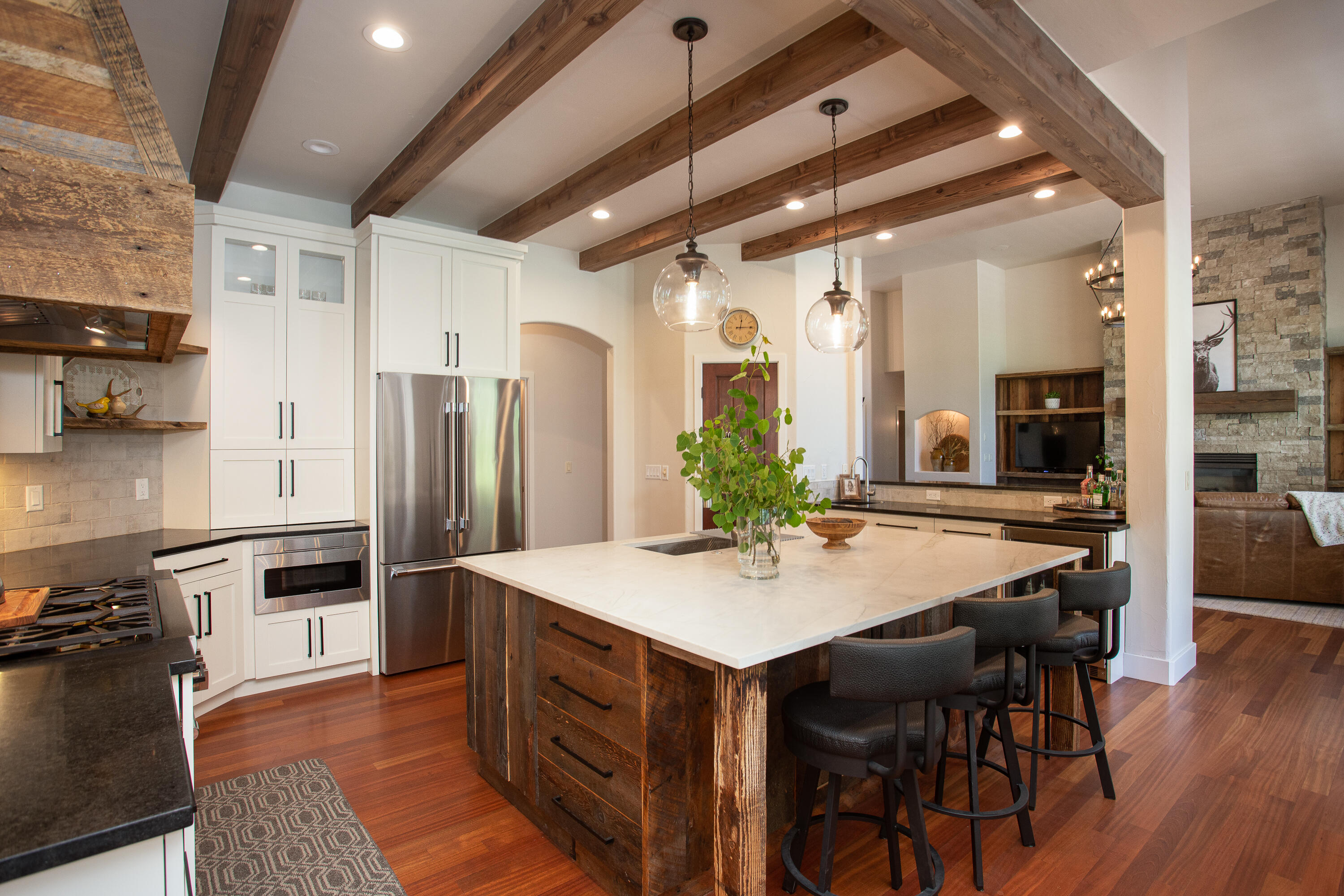 Broken Top - Residential