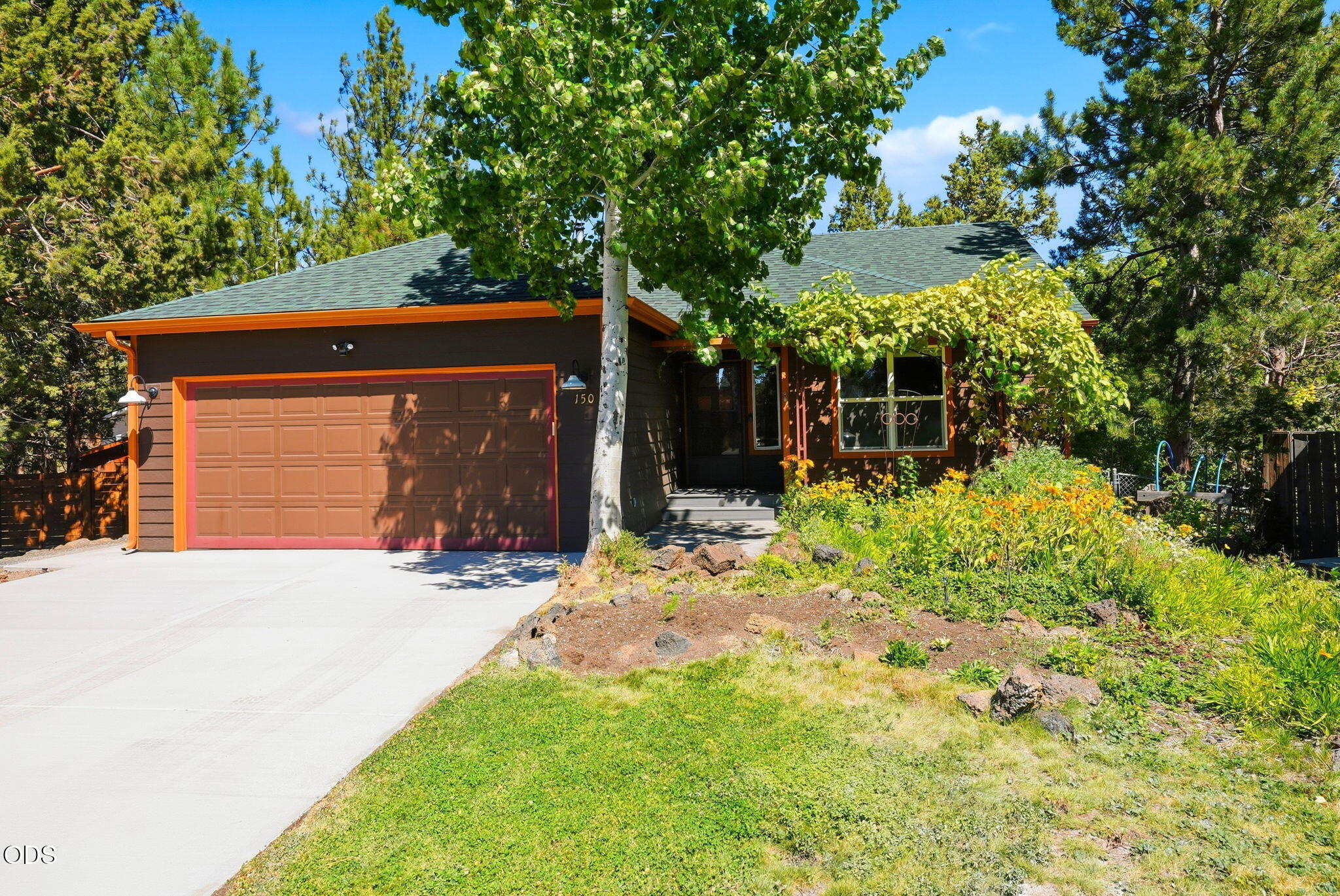 150 SE Windance Court