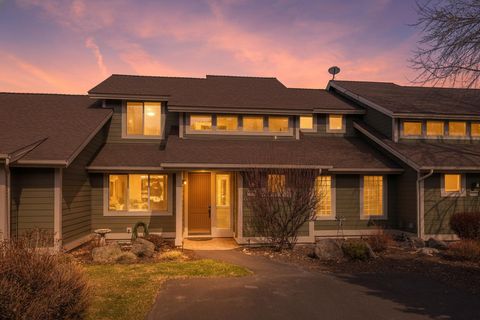 10674 Village Loop Redmond OR 97756