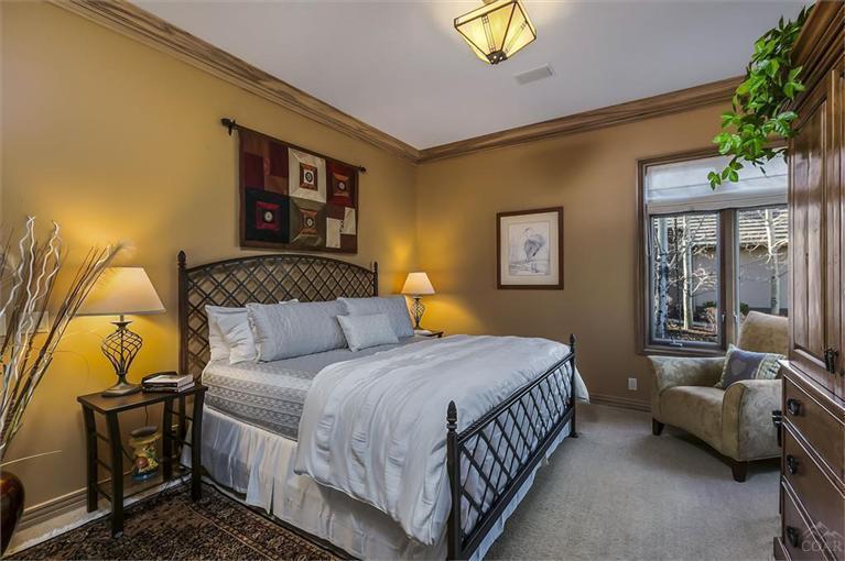 Broken Top - Residential