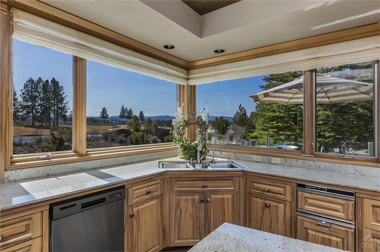 Broken Top - Residential