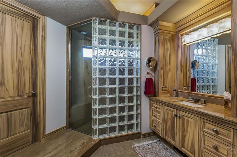 Broken Top - Residential