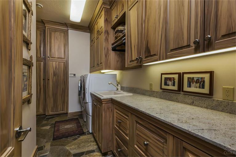 Broken Top - Residential