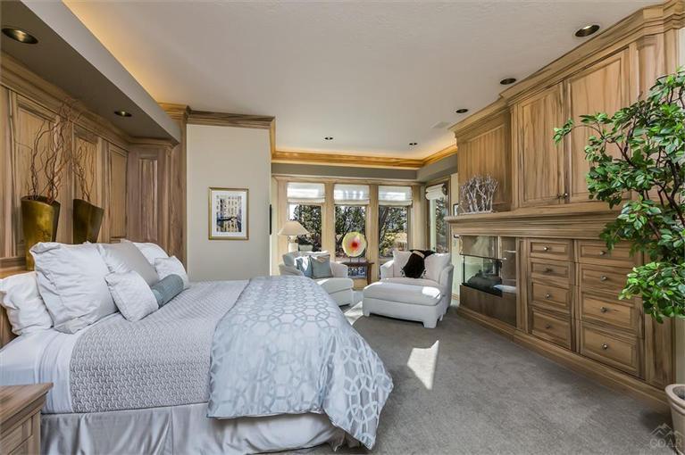 Broken Top - Residential