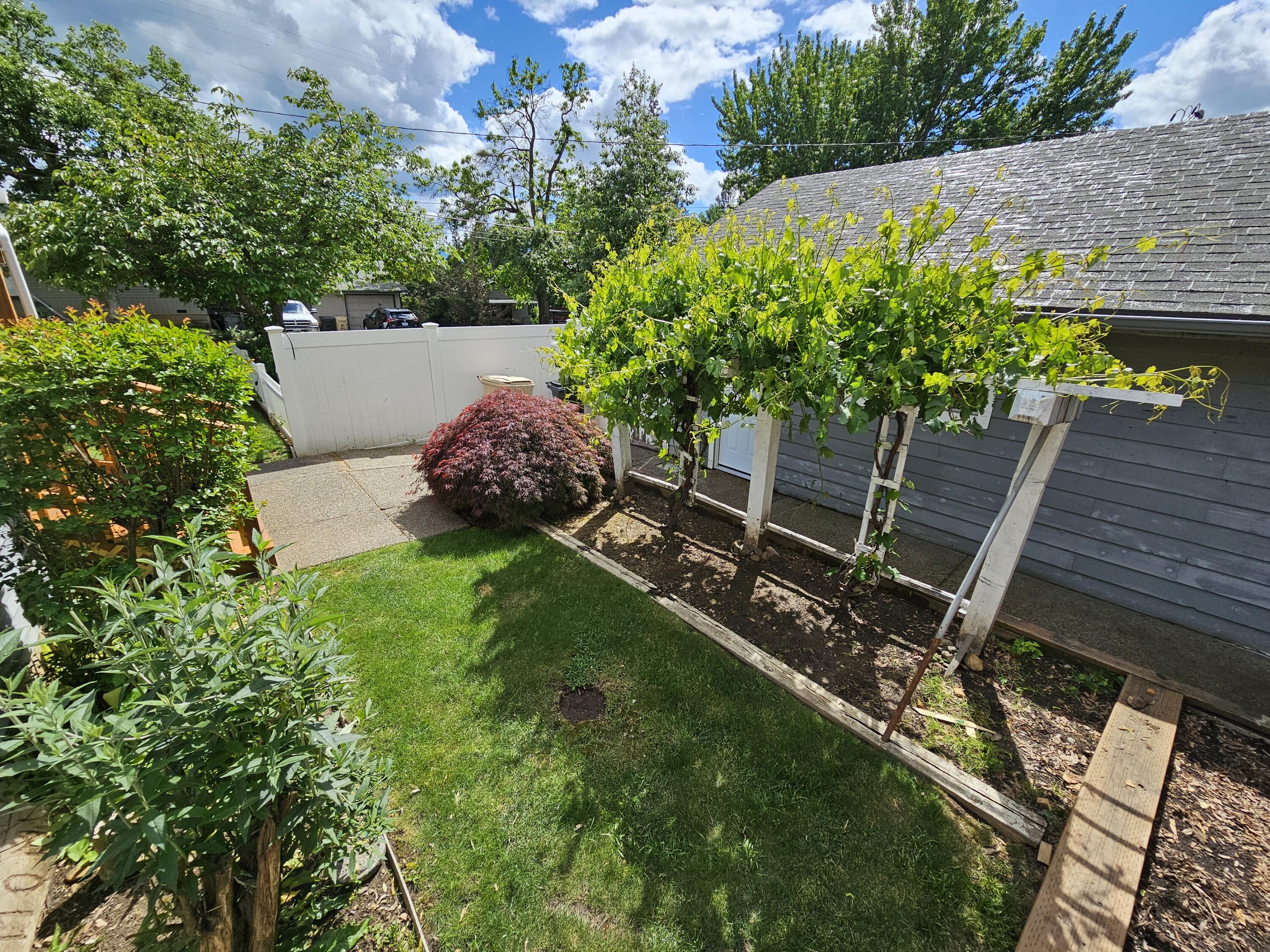 Madrona Heights - Residential