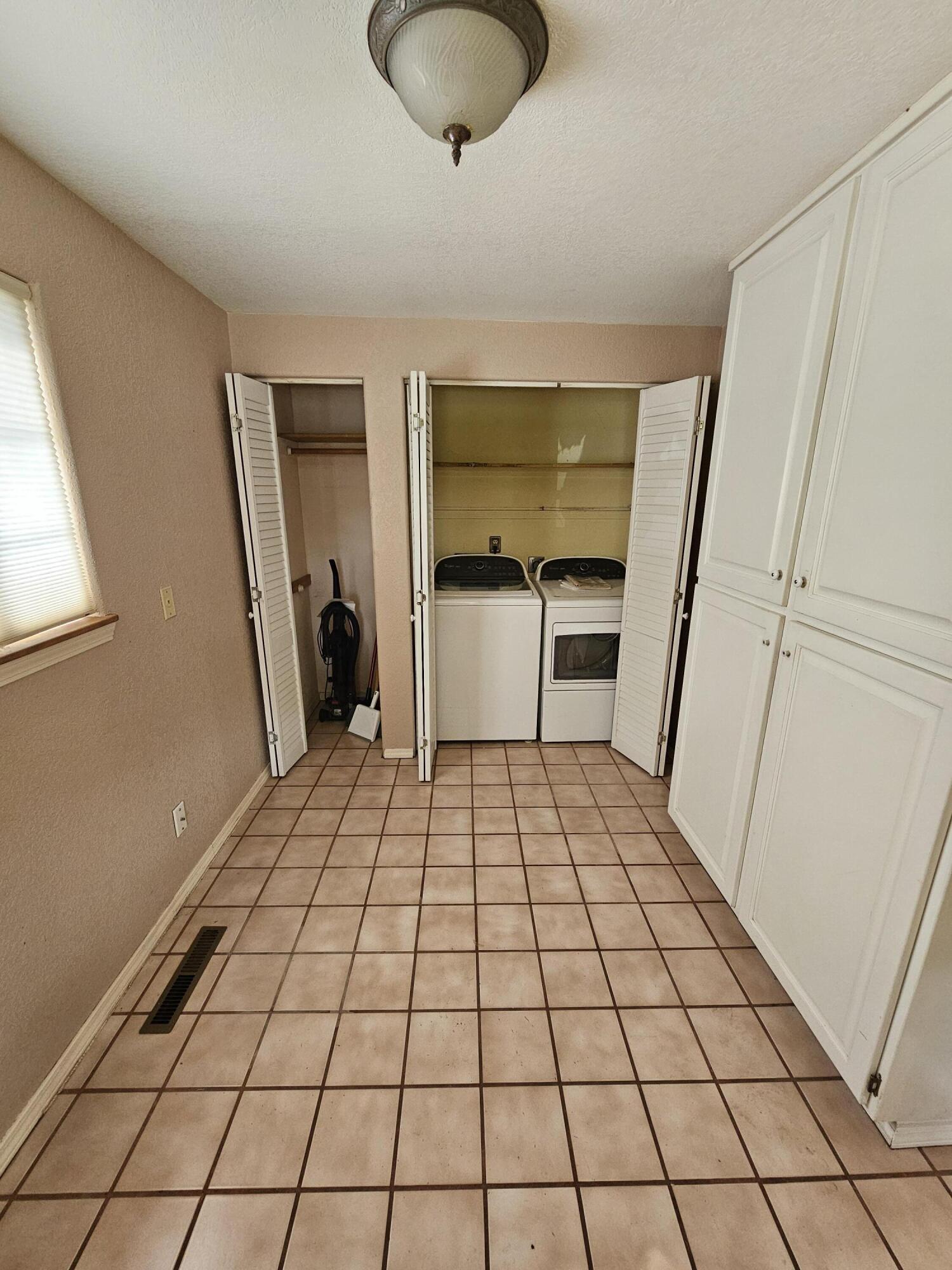 Madrona Heights - Residential