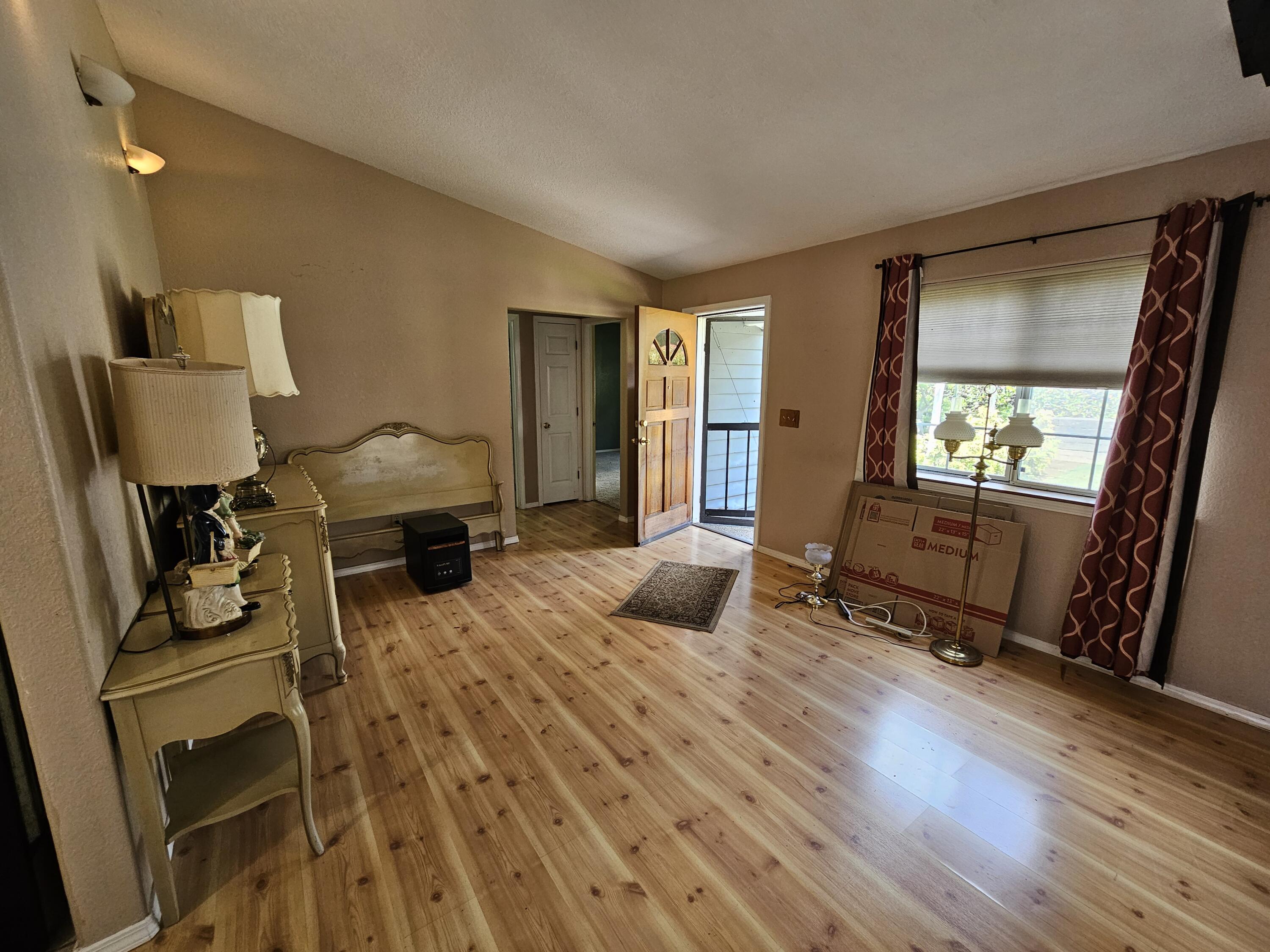 Madrona Heights - Residential