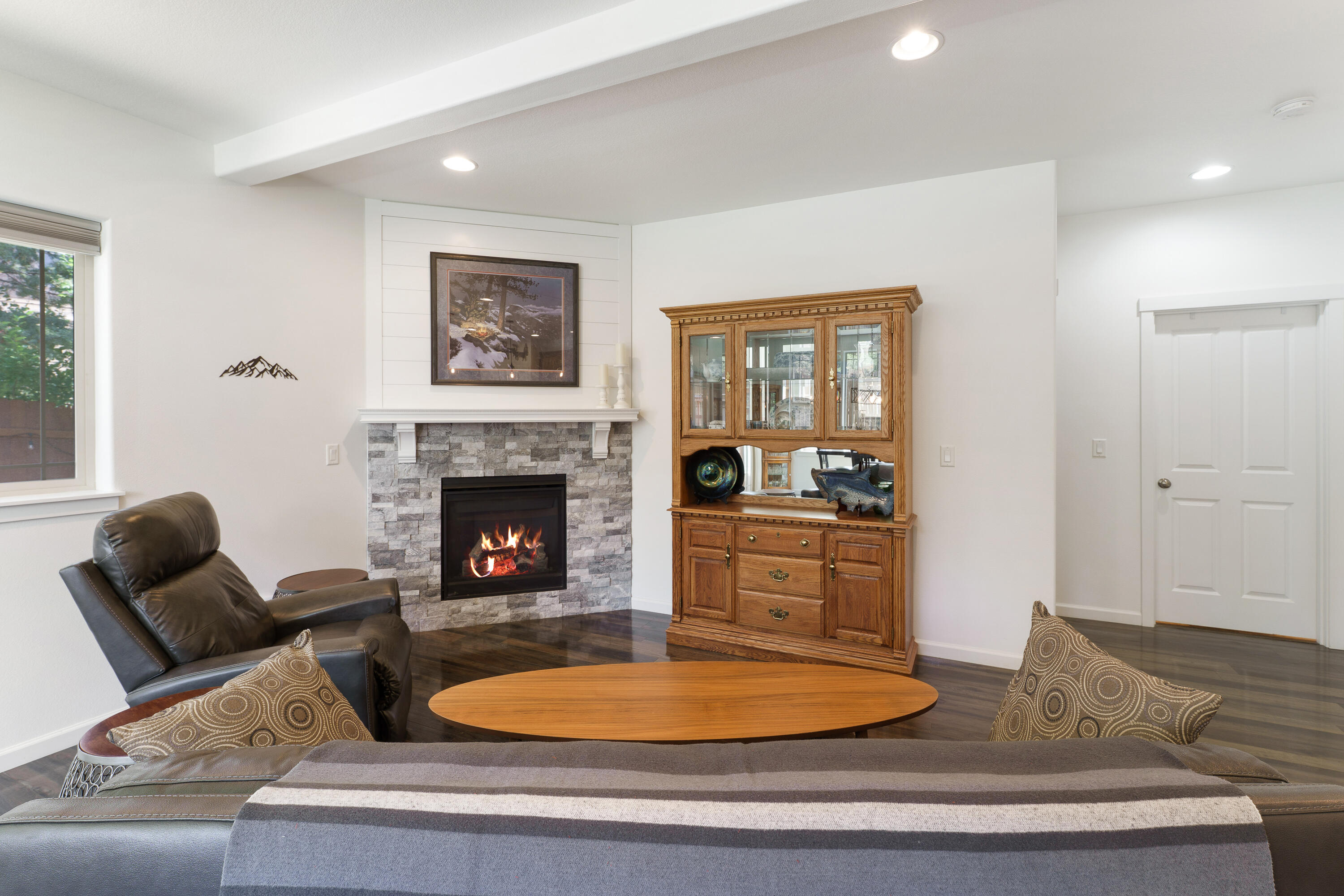 Kian Canyon - Residential