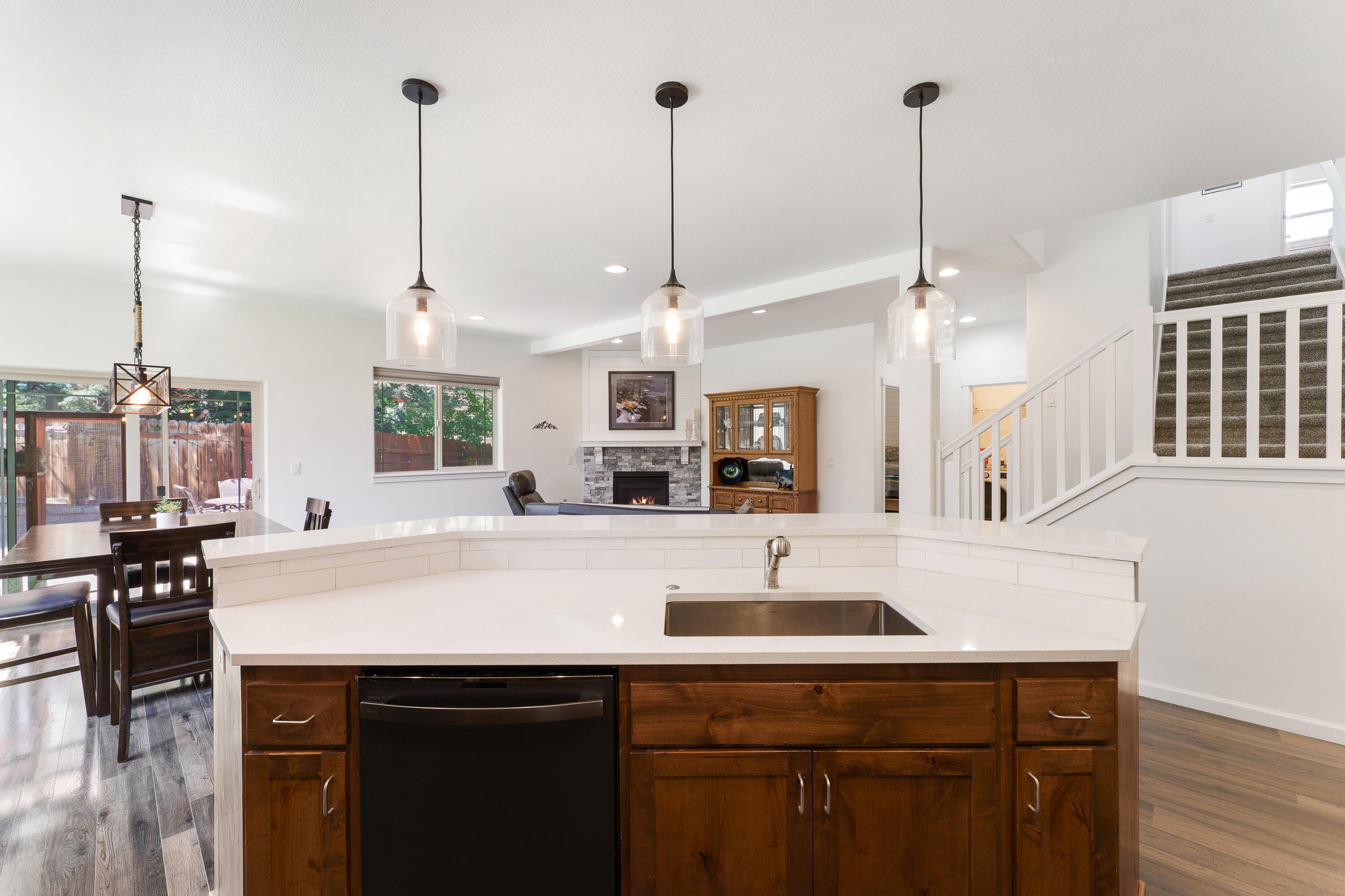 Kian Canyon - Residential