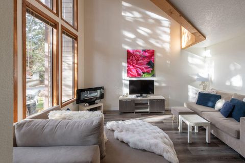 2136 NW Harriman Street Bend OR 97703