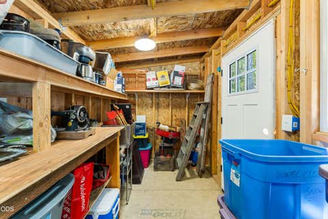 Tiny photo for 289 Shadow Mountain Way, Grants Pass, OR 97527 (MLS # 220226744)