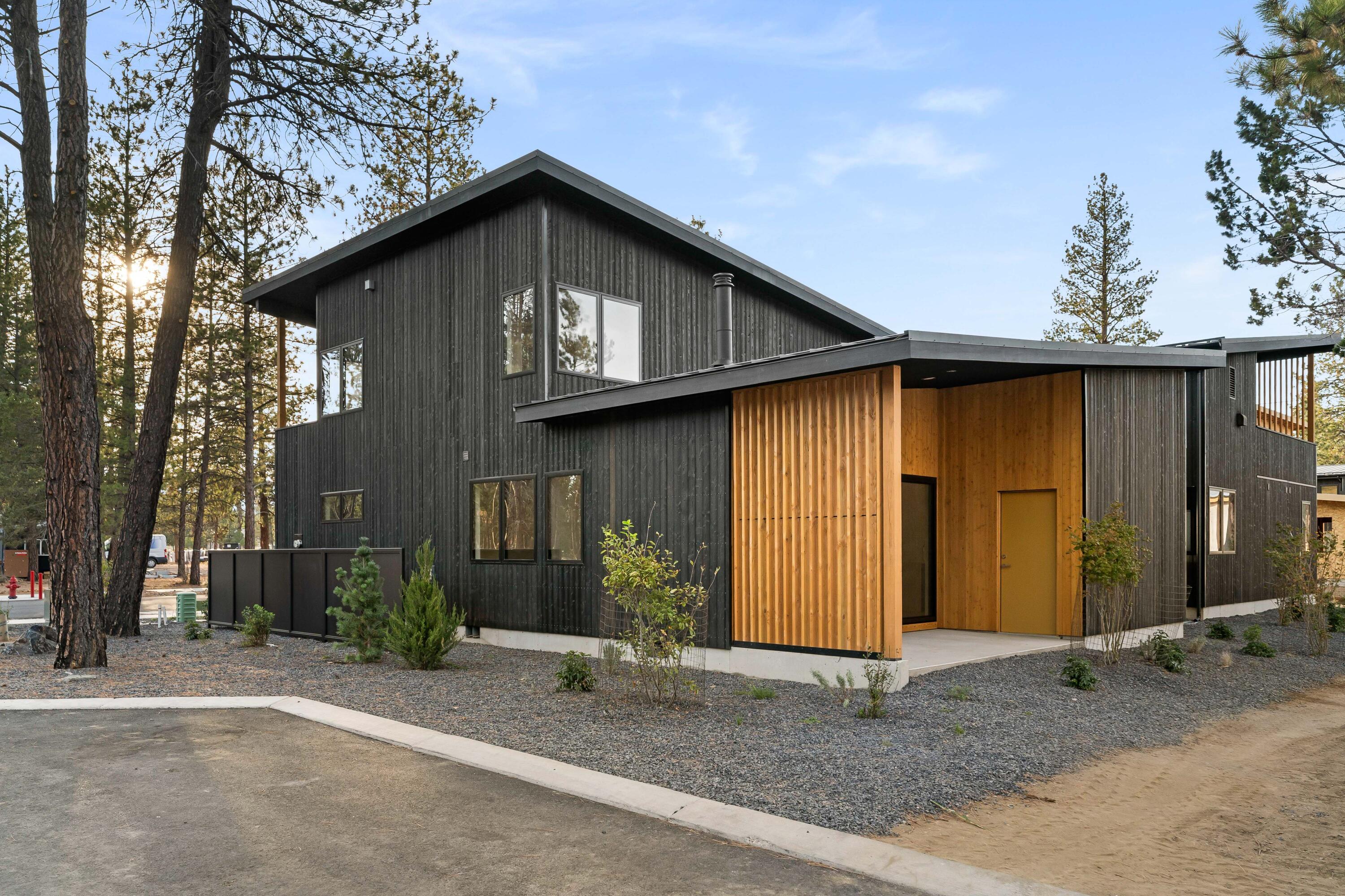 Sisters Woodlands - Residential