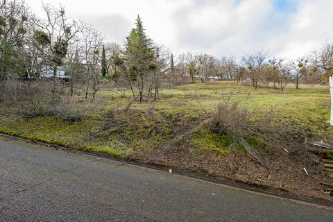 Tiny photo for 0 San Marcos Drive, Medford, OR 97501 (MLS # 220213066)