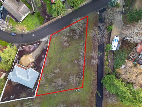 Tiny photo for 0 San Marcos Drive, Medford, OR 97501 (MLS # 220213066)