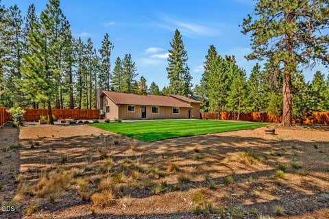 Tiny photo for 69231 Lariat, Sisters, OR 97759 (MLS # 220227121)
