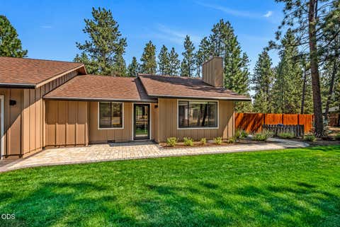Tiny photo for 69231 Lariat, Sisters, OR 97759 (MLS # 220227121)