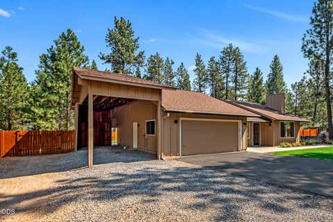 Tiny photo for 69231 Lariat, Sisters, OR 97759 (MLS # 220227121)