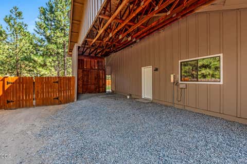 Tiny photo for 69231 Lariat, Sisters, OR 97759 (MLS # 220227121)